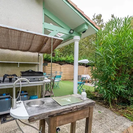 Maison A - 4 Pers, A Pied, Terrasse, Parking - Fr-1-319-580 Holiday home